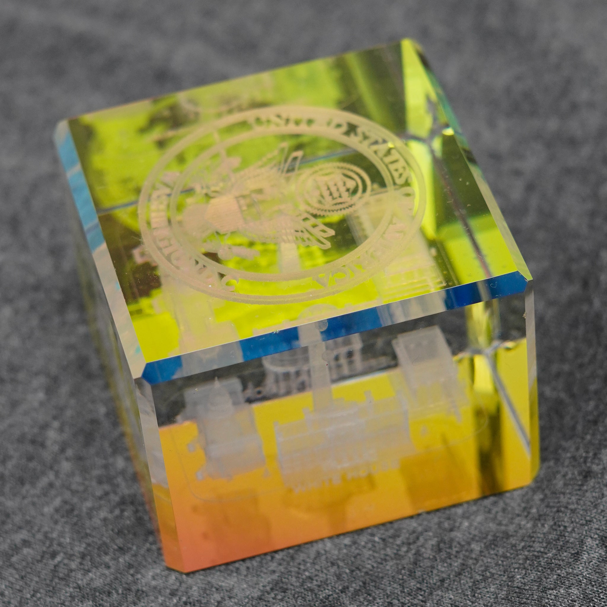 Washington DC Cube Crystal (Rainbow)