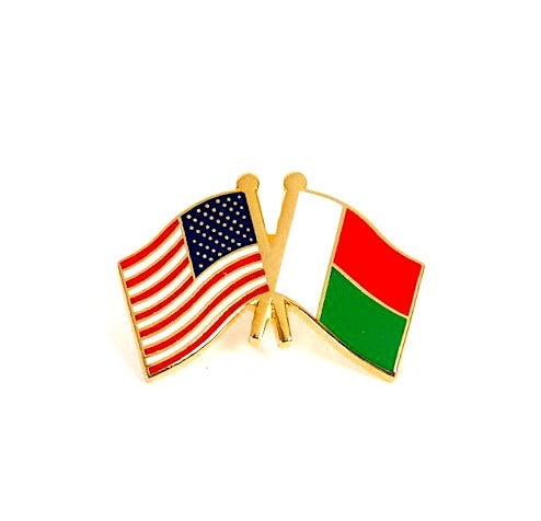 Madagascar & USA Friendship Flags Lapel Pin